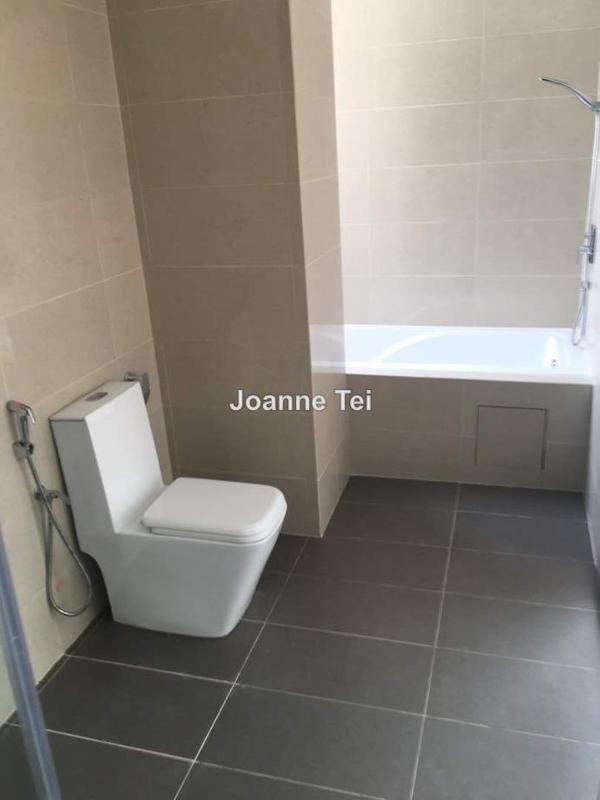 Bungalow House for Sale in Lakefront Villa, Cyberjaya by Joanne Tei - iProperty.com.my