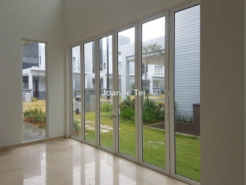 Bungalow House for Sale in Lakefront Villa, Cyberjaya by Joanne Tei - iProperty.com.my