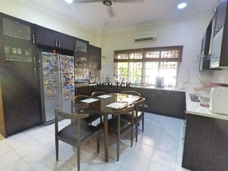 Bungalow House for Sale in Seksyen 11, Kota Damansara by Ken Tan - iProperty.com.my