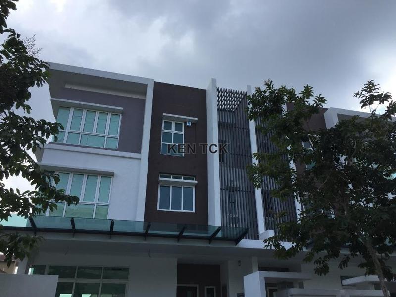 Semi-Detached House for Sale in Bandar Damansara Perdana, Damansara Perdana by Ken Tan - iProperty.com.my