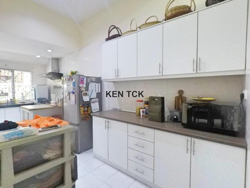 Bungalow House for Sale in Seksyen 11, Kota Damansara by Ken Tan - iProperty.com.my
