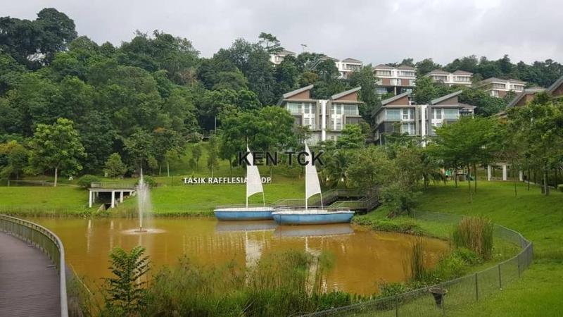 Semi-Detached House for Sale in The Rafflesia Petaling Jaya, Damansara Perdana by Ken Tan - iProperty.com.my