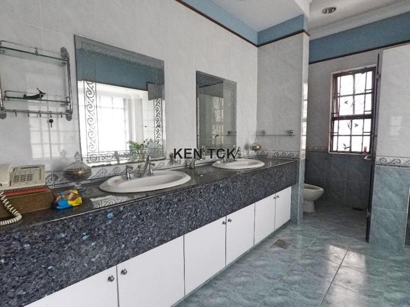 Bungalow House for Sale in Lakeview Saujana @ Saujana Golf, Saujana by Ken Tan - iProperty.com.my