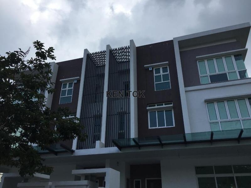 Semi-Detached House for Sale in Bandar Damansara Perdana, Damansara Perdana by Ken Tan - iProperty.com.my