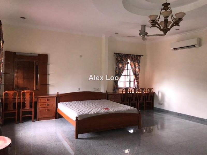 Bungalow House untuk Dijual di Glenmarie Court, Glenmarie oleh Alex Loo - Glenmarie Court Bungalow For Sale - iProperty.com.my