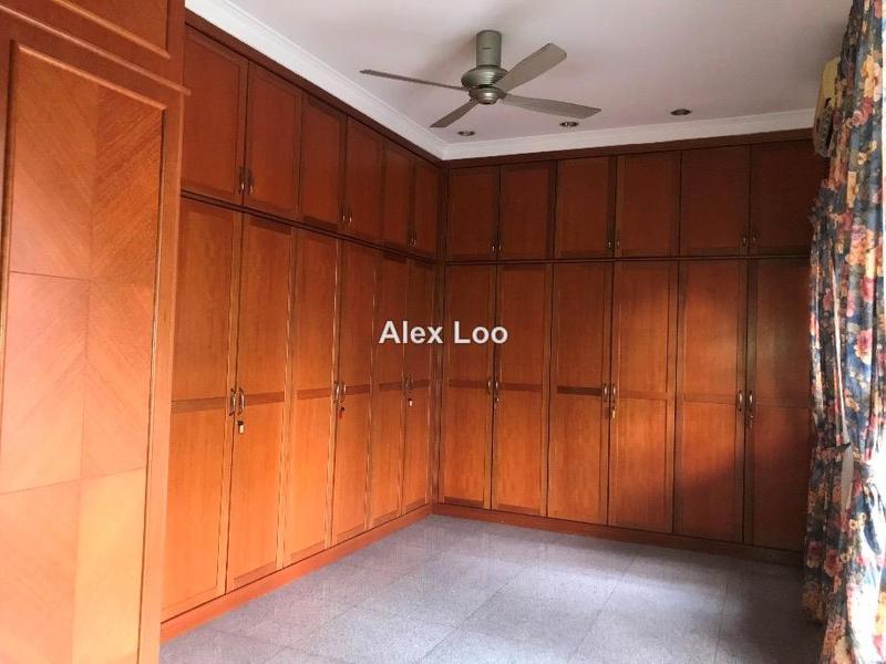 Bungalow House untuk Dijual di Glenmarie Court, Glenmarie oleh Alex Loo - Glenmarie Court Bungalow For Sale - iProperty.com.my