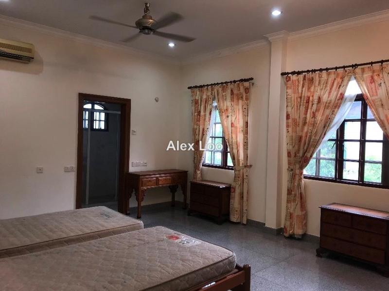 Bungalow House untuk Dijual di Glenmarie Court, Glenmarie oleh Alex Loo - Glenmarie Court Bungalow For Sale - iProperty.com.my
