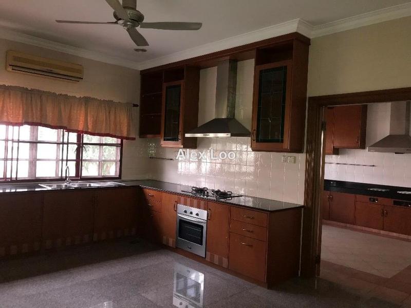 Bungalow House untuk Dijual di Glenmarie Court, Glenmarie oleh Alex Loo - Glenmarie Court Bungalow For Sale - iProperty.com.my