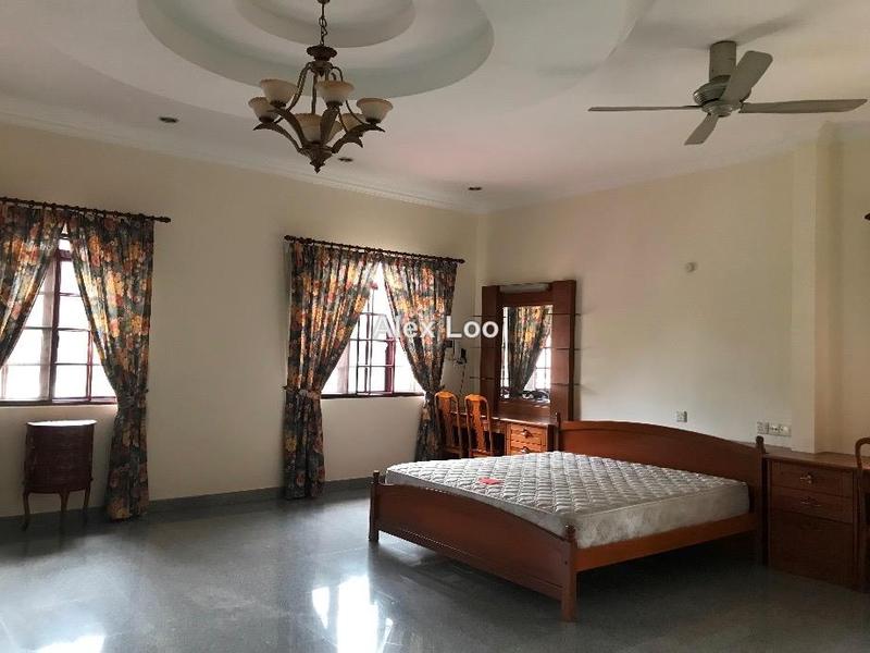 Bungalow House untuk Dijual di Glenmarie Court, Glenmarie oleh Alex Loo - Glenmarie Court Bungalow For Sale - iProperty.com.my
