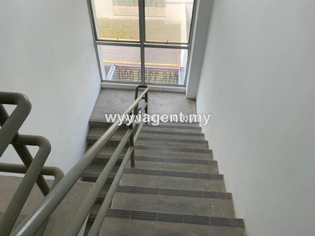 Kilang Berkembar untuk Dijual di Rawang, Selangor oleh Mimi Wen - iProperty.com.my