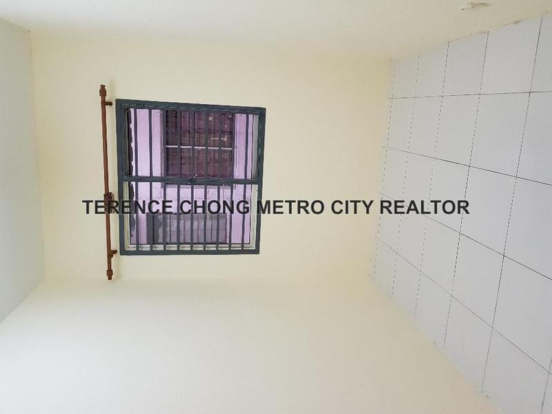 Rumah Pangsa untuk Dijual di Damai Utama oleh Terence Chong - iProperty.com.my