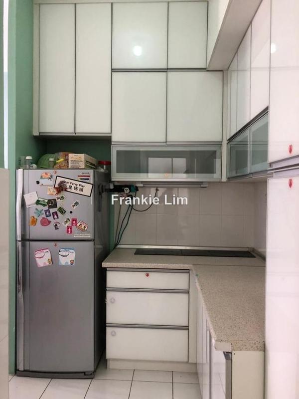 For Sale - Plaza Menjalara