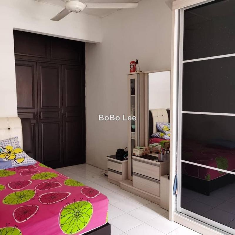 Townhouse for Sale in Taman Overseas Union (Taman Oug), Jalan Klang Lama (Old Klang Road) by BoBo Lee - iProperty.com.my