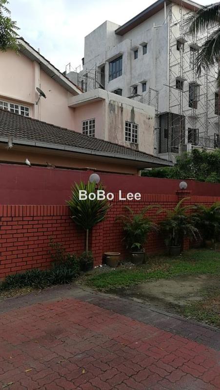 Bungalow House for Sale in Taman Overseas Union (Taman Oug), Jalan Klang Lama (Old Klang Road) by BoBo Lee - iProperty.com.my