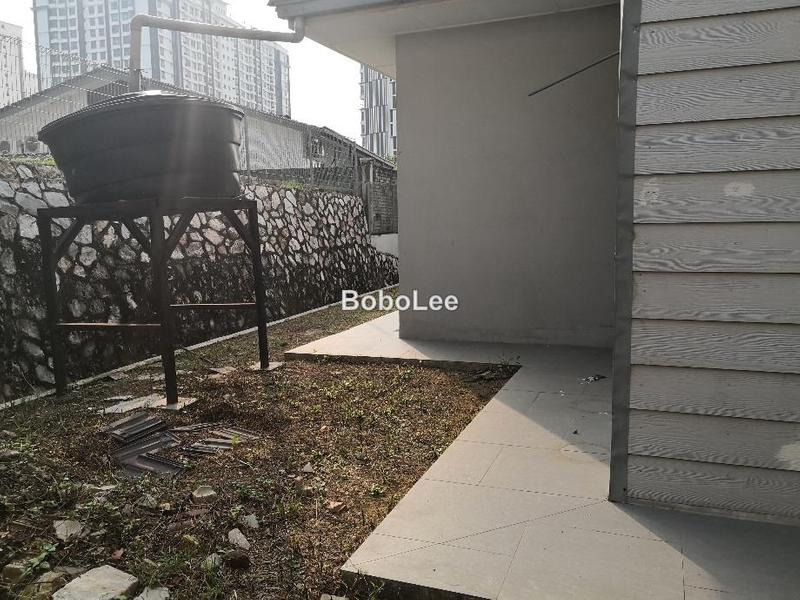 Bungalow House for Sale in Taman Overseas Union (Taman Oug), Jalan Klang Lama (Old Klang Road) by BoBo Lee - iProperty.com.my