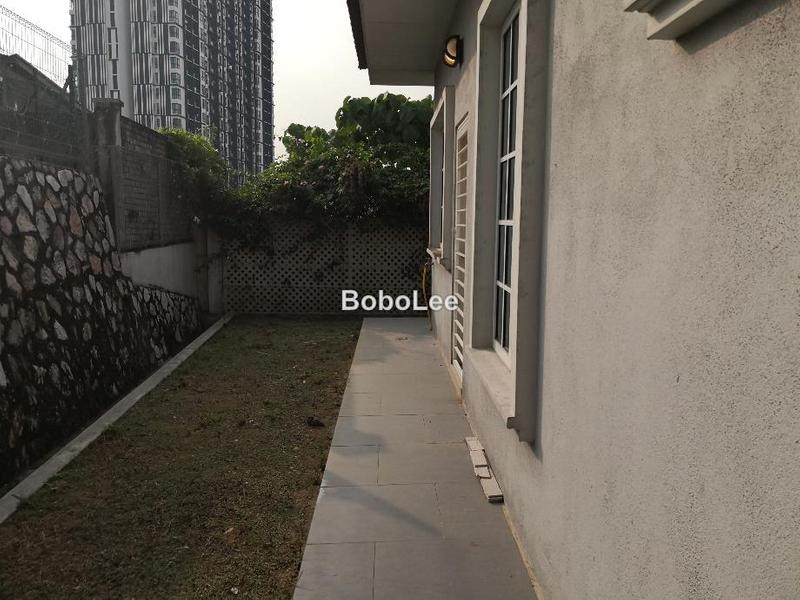 Bungalow House for Sale in Taman Overseas Union (Taman Oug), Jalan Klang Lama (Old Klang Road) by BoBo Lee - iProperty.com.my
