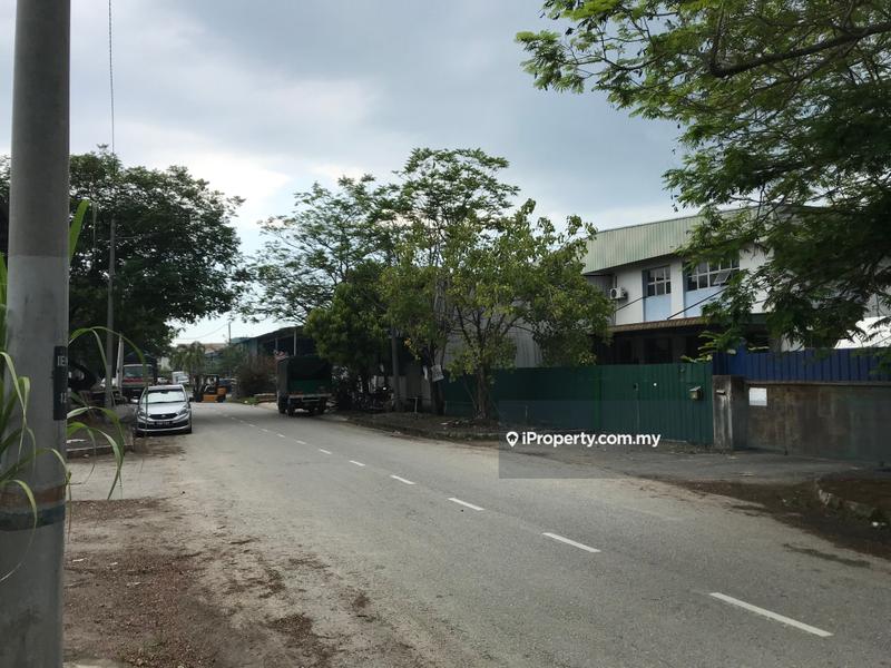 For Sale - Kawasan Industri Ringan Permatang Tinggi