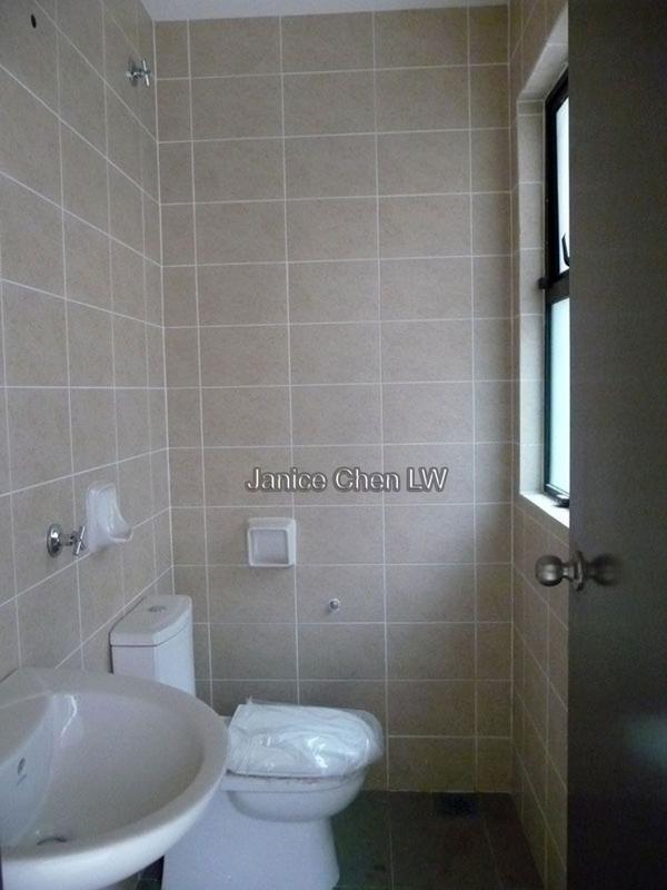 Rumah Berangkai 2.5 Tingkat untuk Disewa di Kinrara Residence, Taman Damai Utama, Puchong, Bandar Kinrara oleh Janice Chen - iProperty.com.my