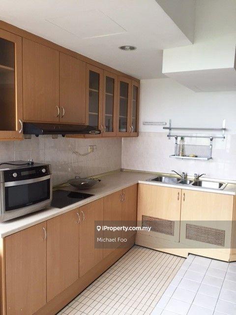 Rumah Bandar untuk Dijual di Serdang, Seri Kembangan oleh Michael Foo - iProperty.com.my