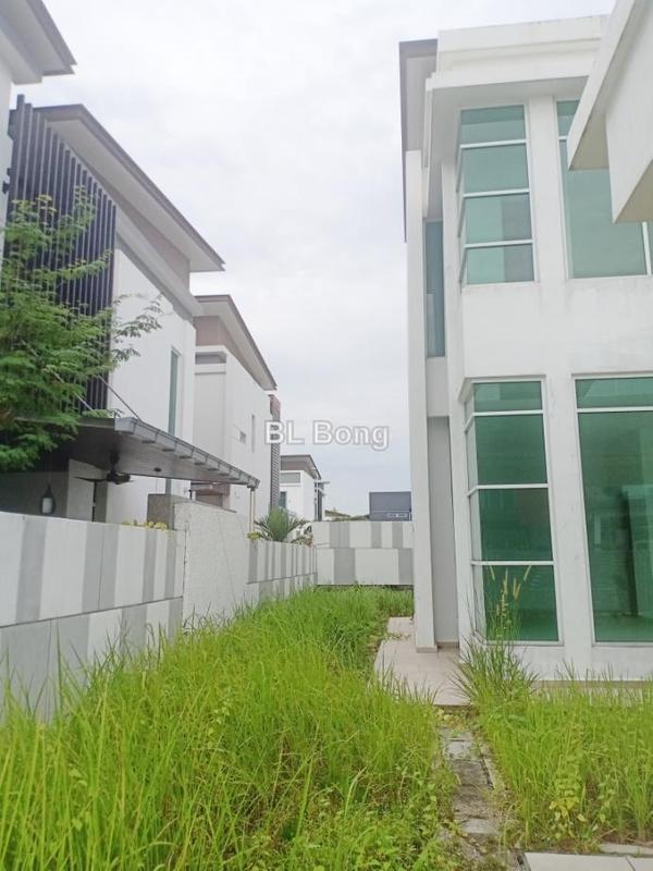 Banglo untuk Dijual di Taman Saujana Height, Bukit Katil oleh BL Bong - iProperty.com.my