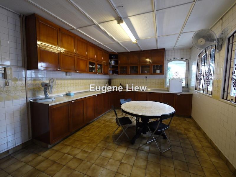 Bungalow House for Sale in Taman Bukit Pantai, Bangsar by Eugene Liew - iProperty.com.my