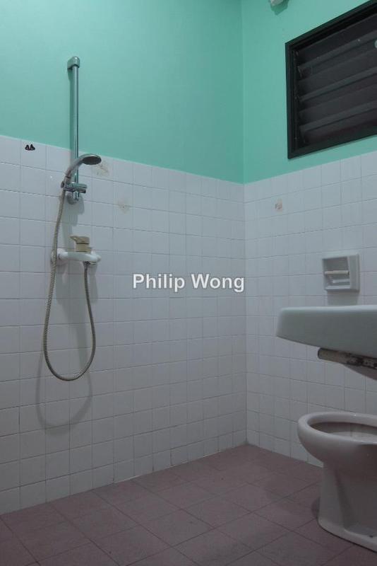 Rumah Teres 2-Tingkat untuk Dijual di Taman Bukit Serdang, Seri Kembangan oleh Philip Wong - iProperty.com.my