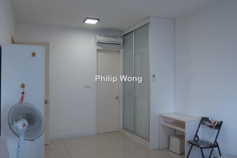 Condominium for Rent in Paragon 3 by Philip Wong - Master bedroom - iProperty.com.my