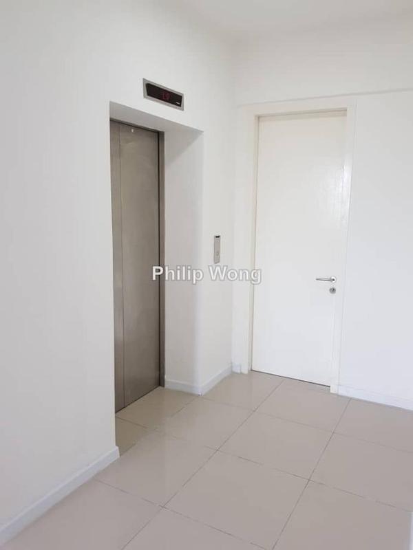 Condominium for Rent in Paragon 3 by Philip Wong - Private lift foyer - iProperty.com.my