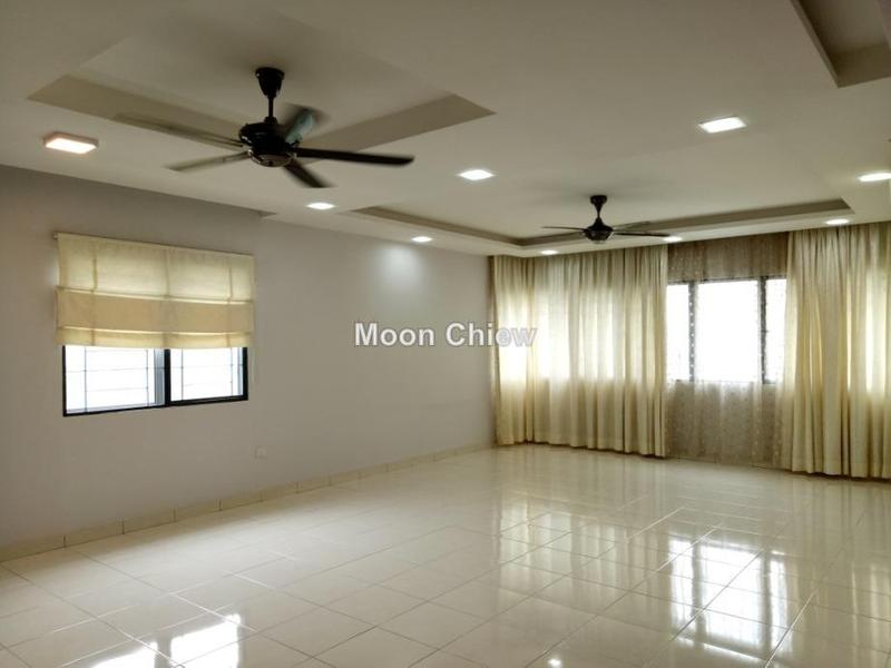 For Rent - Koi Kinrara