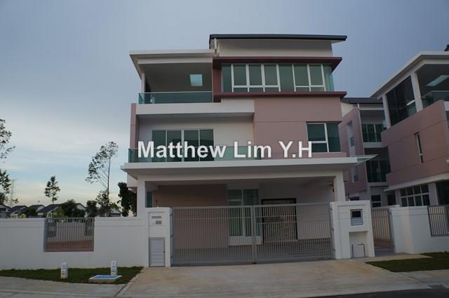 Bungalow House for Sale in Ambang Botanic, Klang by Matthew Lim Y.H - iProperty.com.my