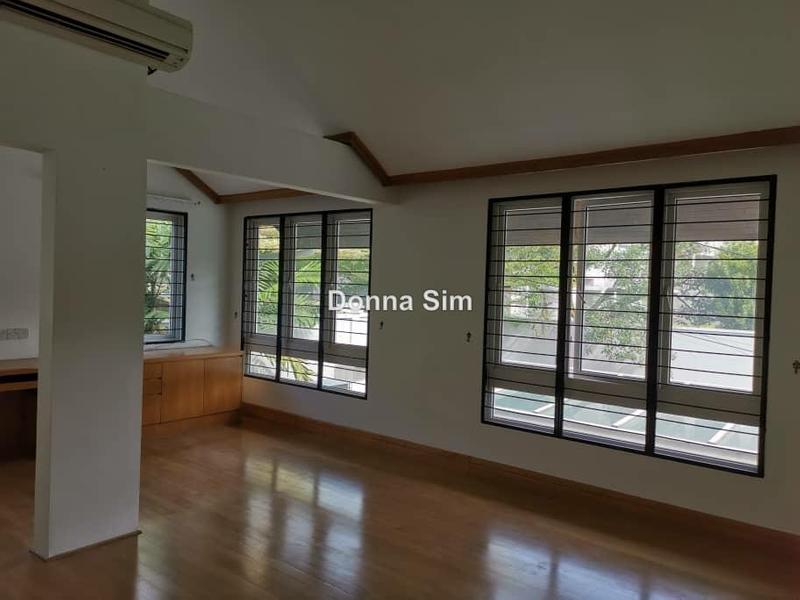 Bungalow House untuk Dijual di Taman Bukit Pantai, Bangsar oleh Donna Sim - iProperty.com.my