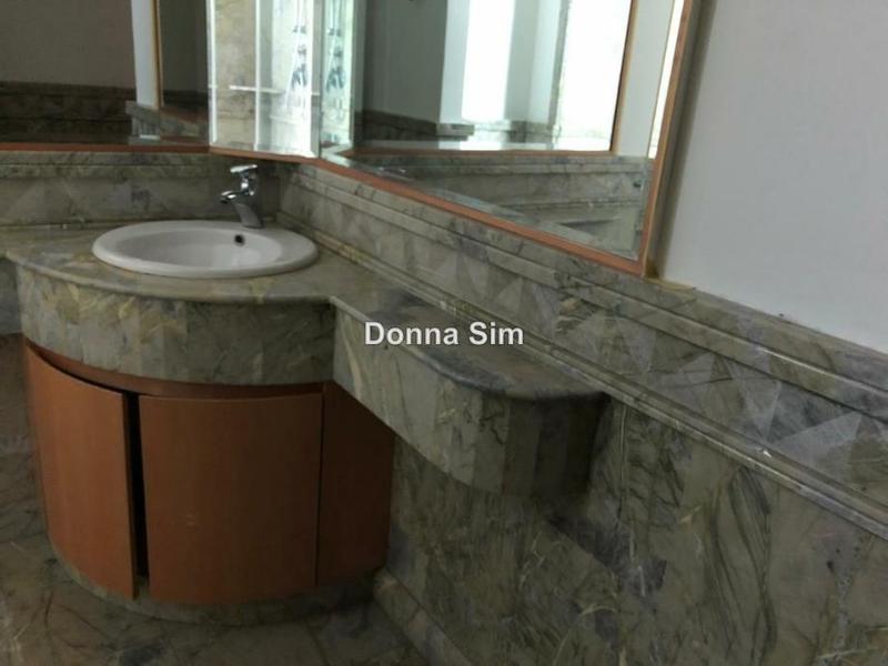 Bungalow House untuk Dijual di Taman Bukit Pantai, Bangsar oleh Donna Sim - iProperty.com.my