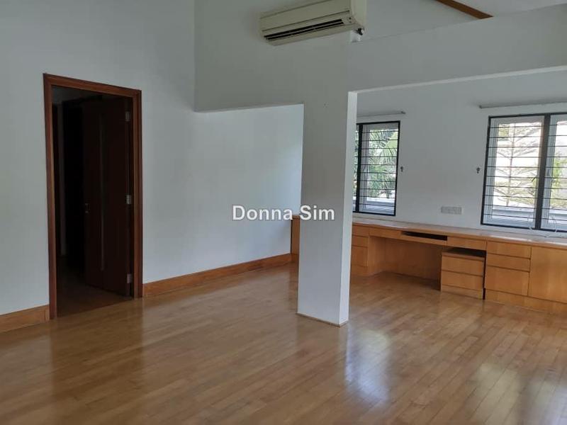 Bungalow House untuk Dijual di Taman Bukit Pantai, Bangsar oleh Donna Sim - iProperty.com.my