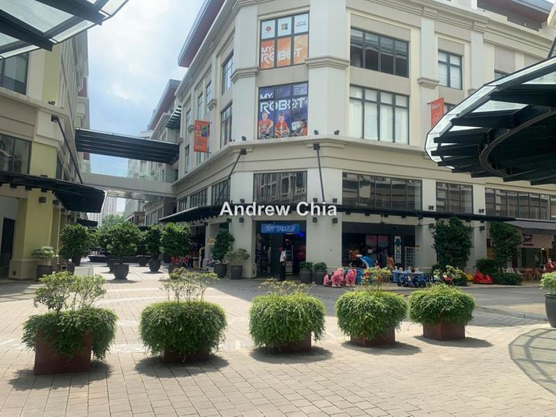 For Rent - Plaza Arkadia