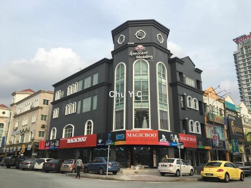 Kedai-Pejabat untuk Dijual di Dataran Sunway, Kota Damansara oleh Chu Y C - iProperty.com.my