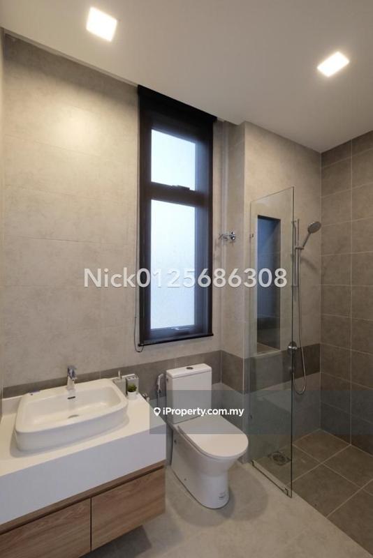 Rumah Berkembar untuk Dijual di Hilltop township, Sungai Buloh oleh Nick Chin - iProperty.com.my