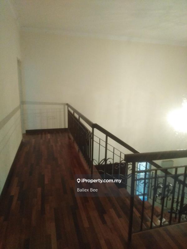 Rumah Berkembar untuk Dijual di Kemunung Utama, Shah Alam oleh Ballex Bee - iProperty.com.my
