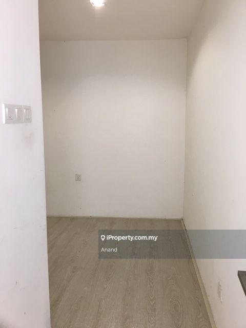 Kediaman Servis untuk Dijual di The Square @ One City oleh Anand - iProperty.com.my