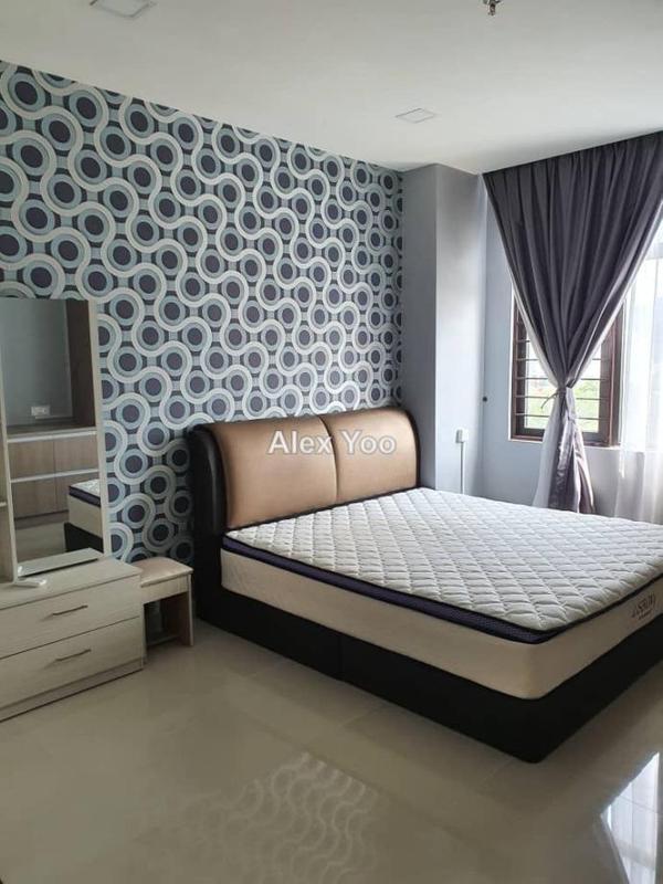 For Rent - Emerald Avenue, Selayang