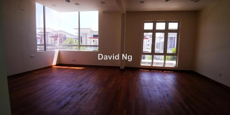 Bungalow House for Sale in Casa Idaman R'novated, Setia Alam by David Ng - iProperty.com.my