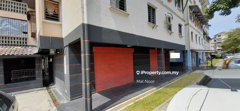 Kedai-Pejabat untuk Dijual di Taman Bukit Subang, Shah Alam oleh Mat Noor - iProperty.com.my