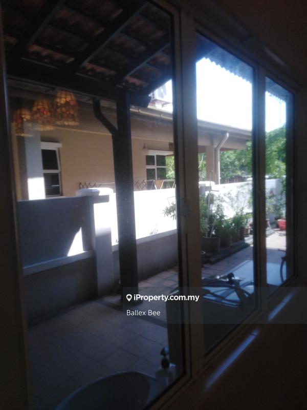 Rumah Berkembar untuk Dijual di Kemunung Utama, Shah Alam oleh Ballex Bee - iProperty.com.my