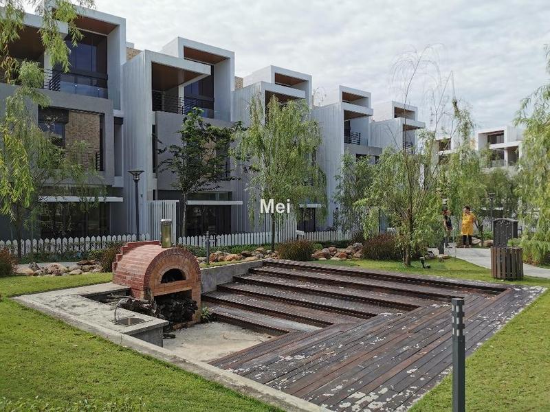 Bungalow House for Sale in Bandar Country Homes, Rawang by Mei - iProperty.com.my