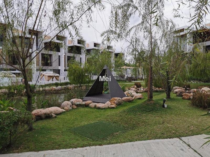 Bungalow House for Sale in Bandar Country Homes, Rawang by Mei - iProperty.com.my
