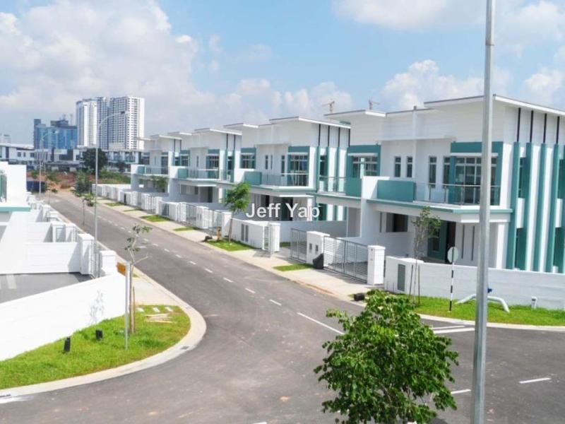 Cluster House for Sale in Nusa Duta, Iskandar Puteri (Nusajaya) by Jeff Yap - iProperty.com.my