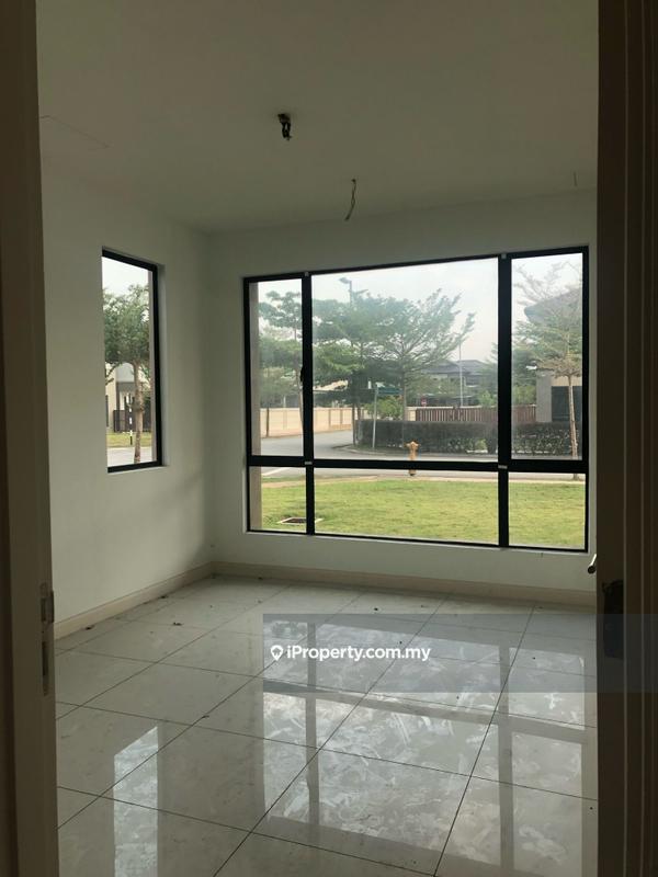 Bungalow House for Sale in Kota Kemuning, Shah Alam by Christine Lam - iProperty.com.my