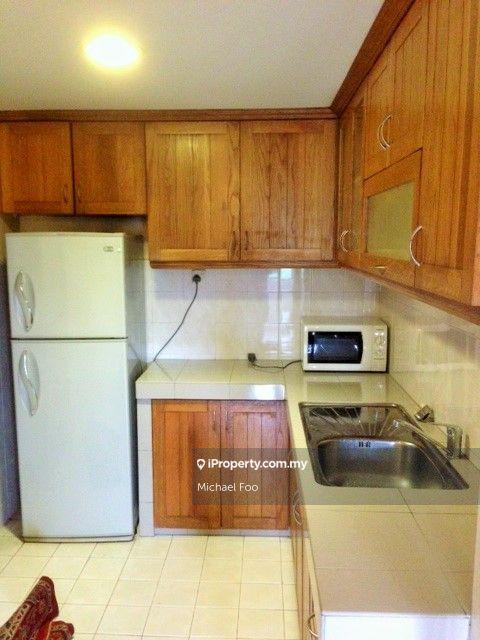 Rumah Bandar untuk Dijual di Serdang, Seri Kembangan oleh Michael Foo - iProperty.com.my