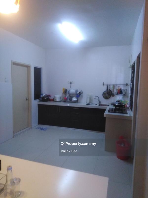 Rumah Berkembar untuk Dijual di Kemunung Utama, Shah Alam oleh Ballex Bee - iProperty.com.my