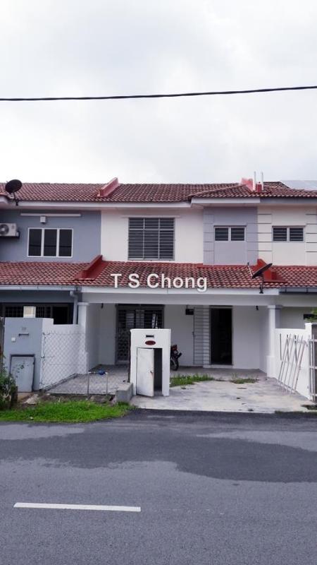 Rumah Berangkai 2 Tingkat untuk Dijual di Bandar Saujana Putra, Tanjong Duabelas oleh T S Chong - iProperty.com.my