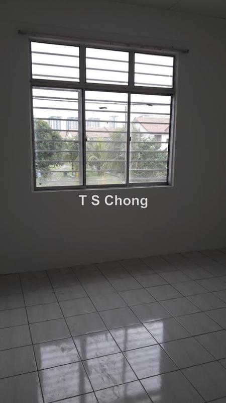 Rumah Berangkai 2 Tingkat untuk Dijual di Bandar Saujana Putra, Tanjong Duabelas oleh T S Chong - iProperty.com.my